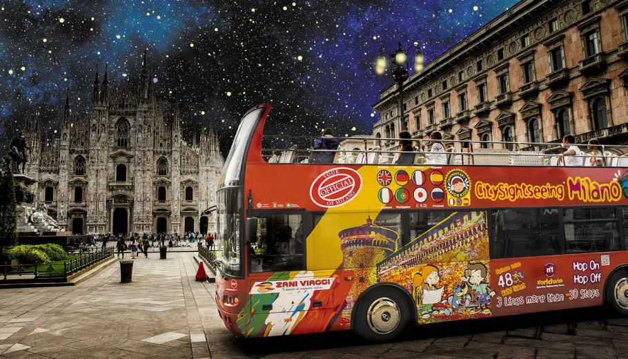 Visite nocturne de Milan en bus ouvert